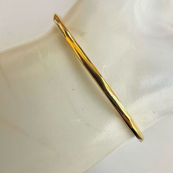 Stella & Dot Gold tone feather open Cuff Bangle bracelet - Picture 4 of 8